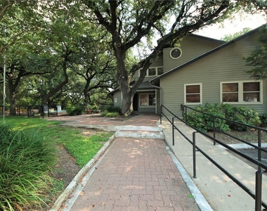 12166 Metric Blvd - Photo Thumbnail 23