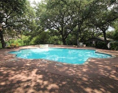 12166 Metric Blvd - Photo Thumbnail 22