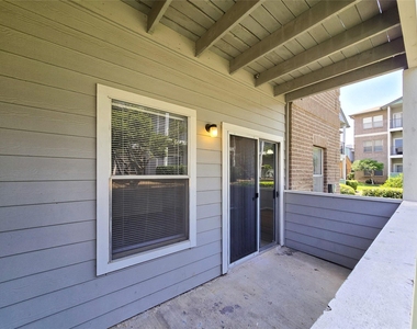 12166 Metric Blvd - Photo Thumbnail 15