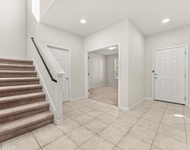 740 Aliso Trl - Photo Thumbnail 3