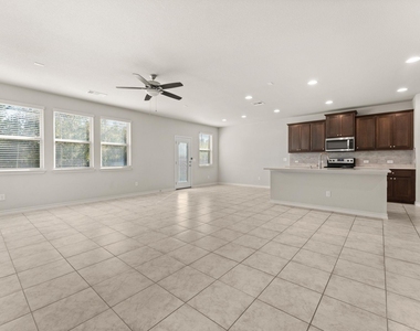740 Aliso Trl - Photo Thumbnail 7