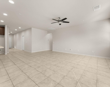 740 Aliso Trl - Photo Thumbnail 8