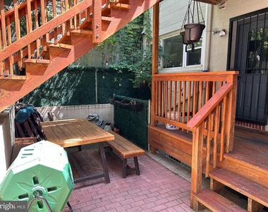 1932 3rd Street Ne - Photo Thumbnail 21