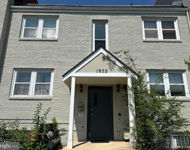 1932 3rd Street Ne - Photo Thumbnail 1