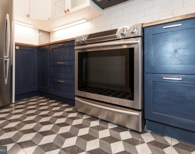 1301 Delaware Ave Sw - Photo Thumbnail 8