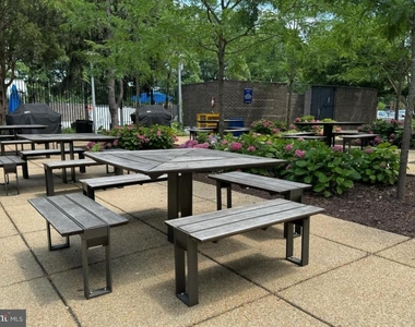 1301 Delaware Ave Sw - Photo Thumbnail 24