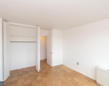 1301 Delaware Ave Sw - Photo Thumbnail 20