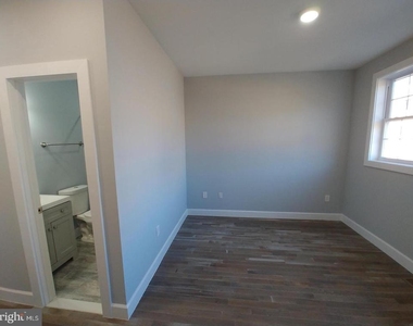 752 Lamont Street Nw - Photo Thumbnail 11