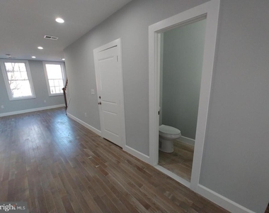 752 Lamont Street Nw - Photo Thumbnail 4