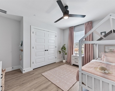 9304 Felix Sparke Dr - Photo Thumbnail 18