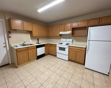 11241 Terra Loop Rd Rd - Photo Thumbnail 1