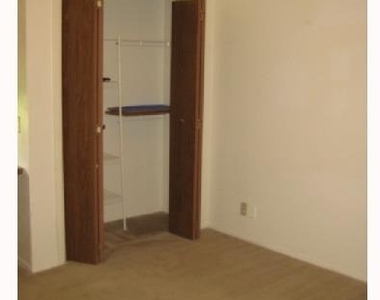 12407 Tree Line Dr - Photo Thumbnail 8