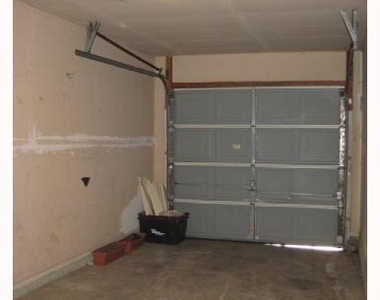 12407 Tree Line Dr - Photo Thumbnail 11