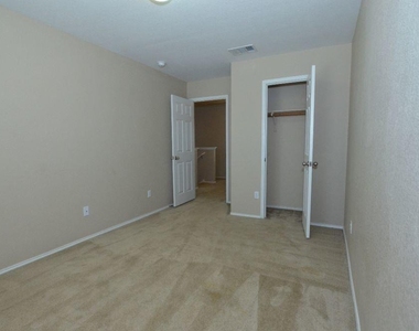 11525 Autumn Ash Dr - Photo Thumbnail 22