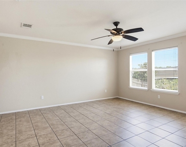 11525 Autumn Ash Dr - Photo Thumbnail 8