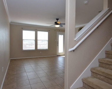 11525 Autumn Ash Dr - Photo Thumbnail 8