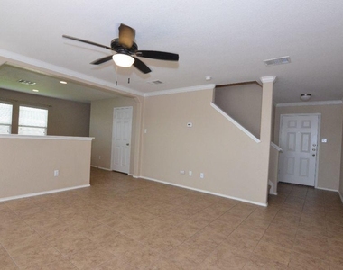 11525 Autumn Ash Dr - Photo Thumbnail 10