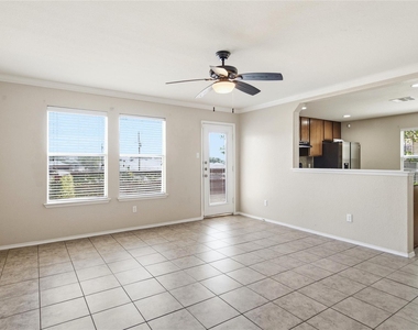 11525 Autumn Ash Dr - Photo Thumbnail 5