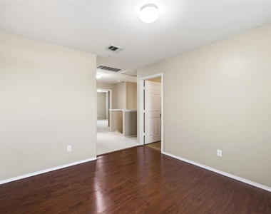 11525 Autumn Ash Dr - Photo Thumbnail 19