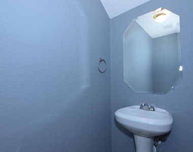 11525 Autumn Ash Dr - Photo Thumbnail 17