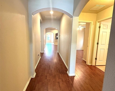 11205 Mckinney Springs Dr - Photo Thumbnail 3
