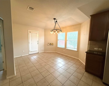 11205 Mckinney Springs Dr - Photo Thumbnail 25