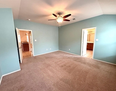 11205 Mckinney Springs Dr - Photo Thumbnail 17