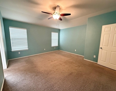 11205 Mckinney Springs Dr - Photo Thumbnail 16