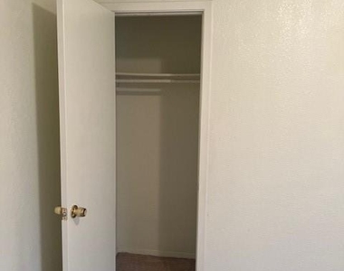112 Verna Spur - Photo Thumbnail 22