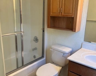 112 Verna Spur - Photo Thumbnail 15