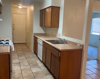 112 Verna Spur - Photo Thumbnail 6