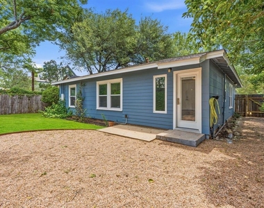 900 Stark St - Photo Thumbnail 24