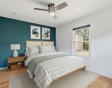 900 Stark St - Photo Thumbnail 16