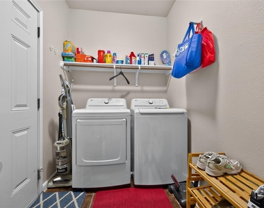112 Latitude Ln - Photo Thumbnail 11