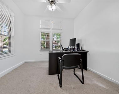 112 Latitude Ln - Photo Thumbnail 7