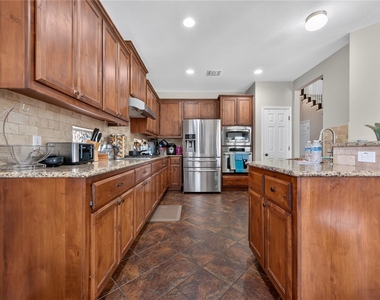 112 Latitude Ln - Photo Thumbnail 5