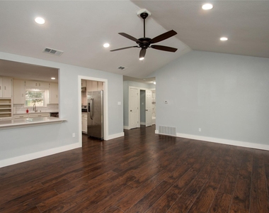 1005 George St - Photo Thumbnail 6