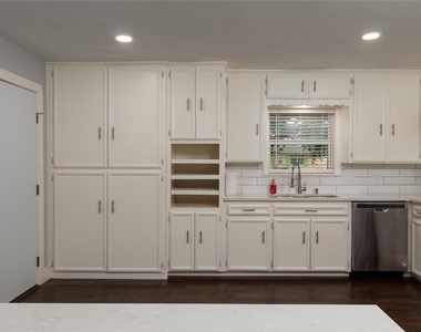 1005 George St - Photo Thumbnail 9
