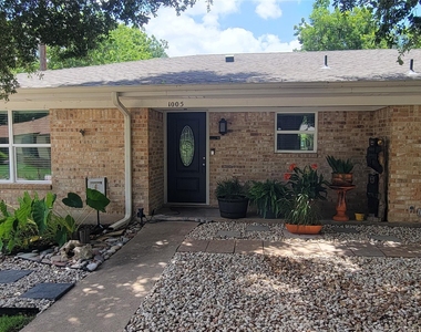 1005 George St - Photo Thumbnail 1