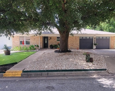 1005 George St - Photo Thumbnail 22