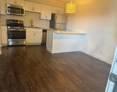 3503 Harmon Ave - Photo Thumbnail 2