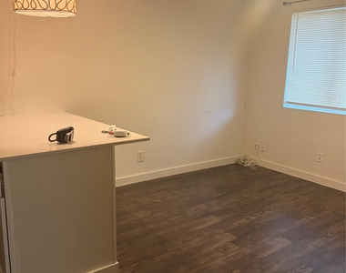3503 Harmon Ave - Photo Thumbnail 1