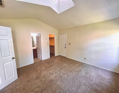 367 Fantail Loop - Photo Thumbnail 8