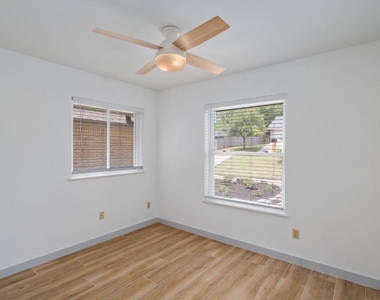 11651 River Oaks Trl - Photo Thumbnail 16