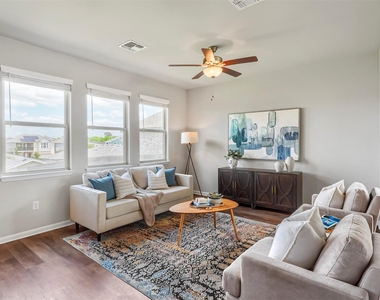 9816 Eloquence Dr - Photo Thumbnail 8