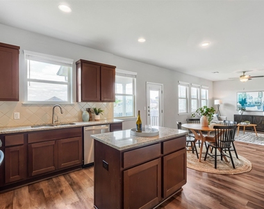 9816 Eloquence Dr - Photo Thumbnail 11
