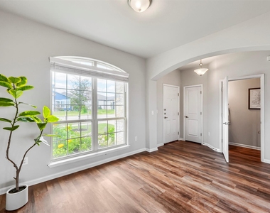 9816 Eloquence Dr - Photo Thumbnail 4