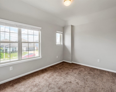 9816 Eloquence Dr - Photo Thumbnail 17
