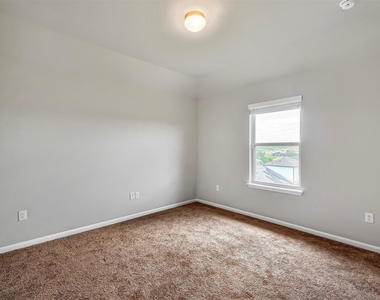 9816 Eloquence Dr - Photo Thumbnail 18