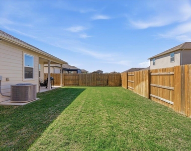 112 Rainmaker Cv - Photo Thumbnail 28